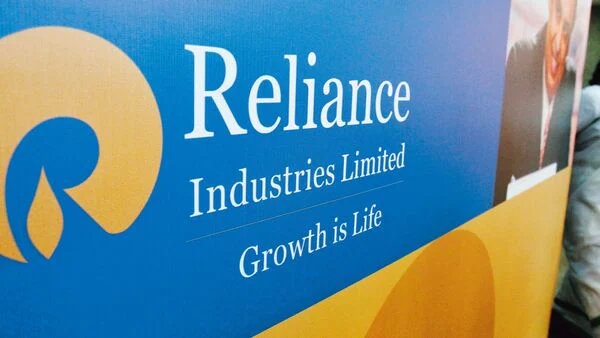 After Q1 Results, The Price of Reliance's Shares Drops by Nearly 3%