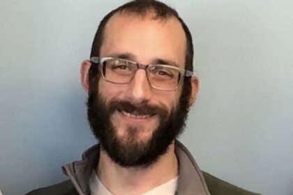 alex pretti the nurse who died after being shot by federal agents in minneapolis