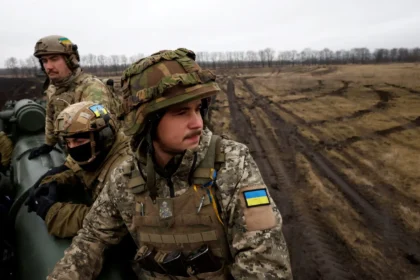 2022 12 27T124447Z 1744629547 RC2ODY9ZVVQ4 RTRMADP 3 UKRAINE CRISIS BAKHMUT FRONTLINE scaled 1