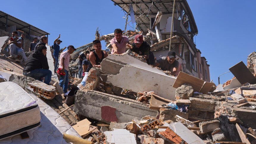 10colombia quake 02 plfw videoSixteenByNineJumbo1600